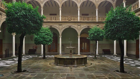 Palacio de Jabalquinto. Patio.