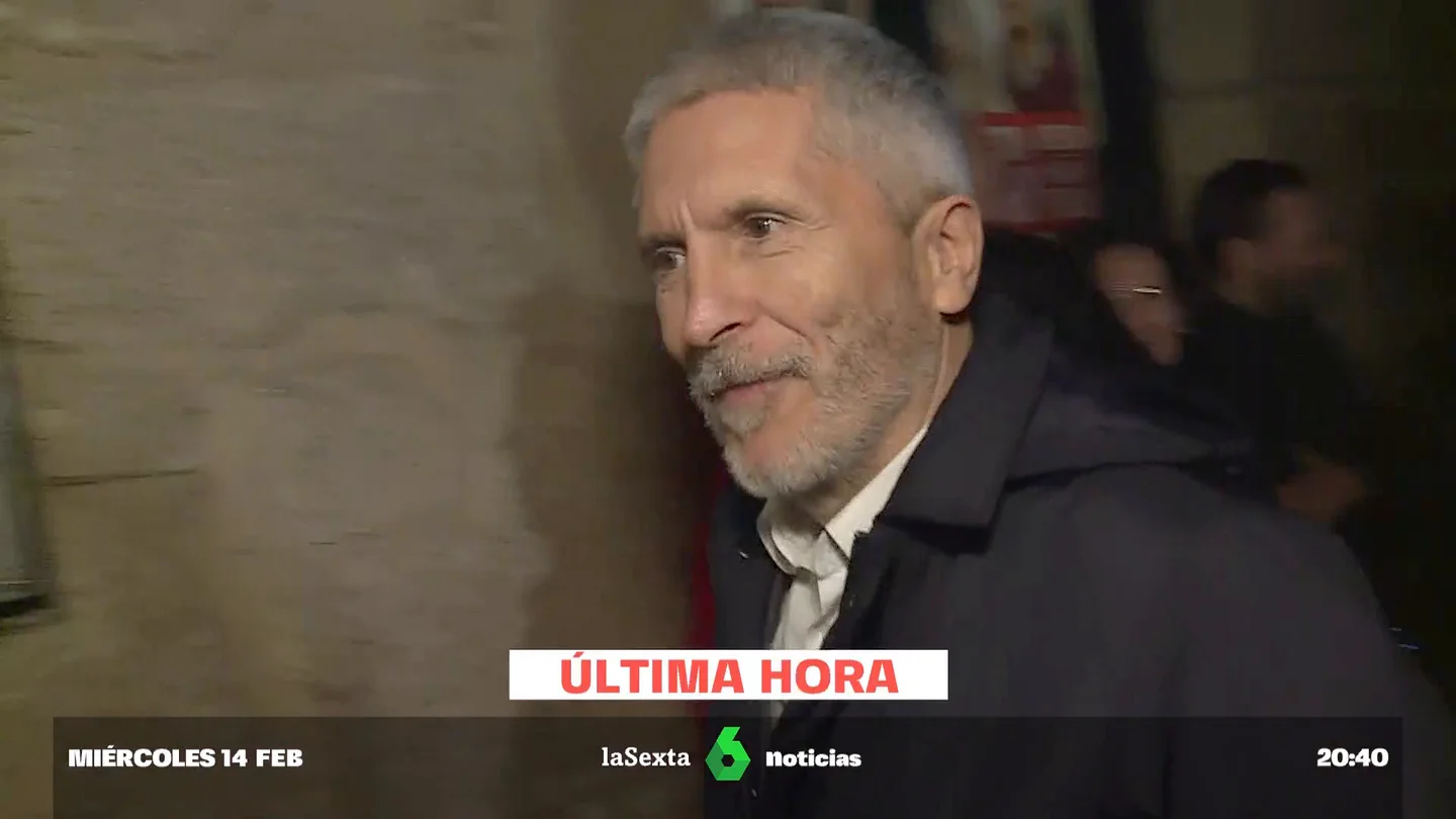 El ministro Marlaska, recibido con gritos de "asesino" a su llegada a un mitin en Galicia El ministro Marlaska, recibido con gritos de "asesino" a su llegada a un mitin en Galicia