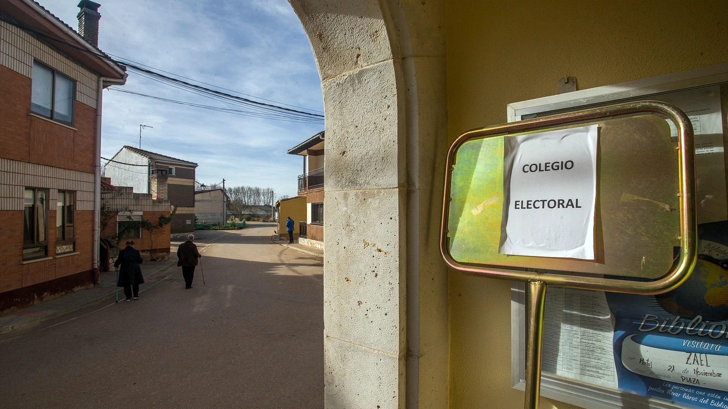 ¿Cómo saber que mesa electoral me toca y qué centro? ¿A qué hora abren los colegios electorales y hasta qué hora se puede votar? ¿Cómo saber que mesa electoral me toca y qué centro? ¿A qué hora abren los colegios electorales y hasta qué hora se puede votar?
