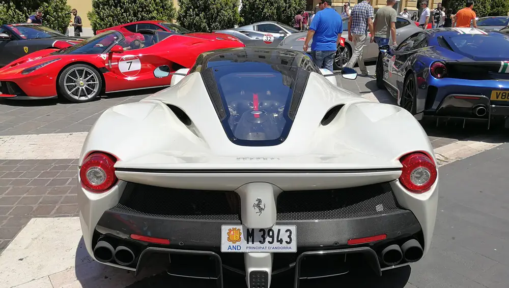 Ferrari LaFerrari Aperta Ferrari LaFerrari Aperta