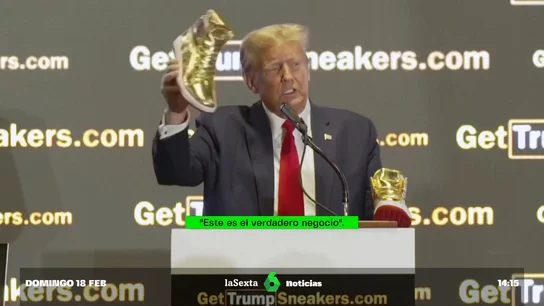 Donald Trump con sus zapatillas Donald Trump con sus zapatillas