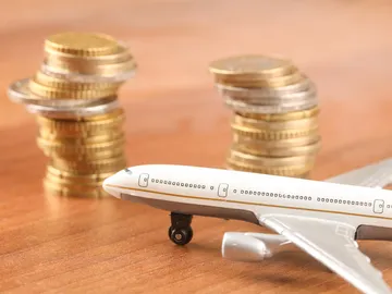 Avión con dinero Avión con dinero