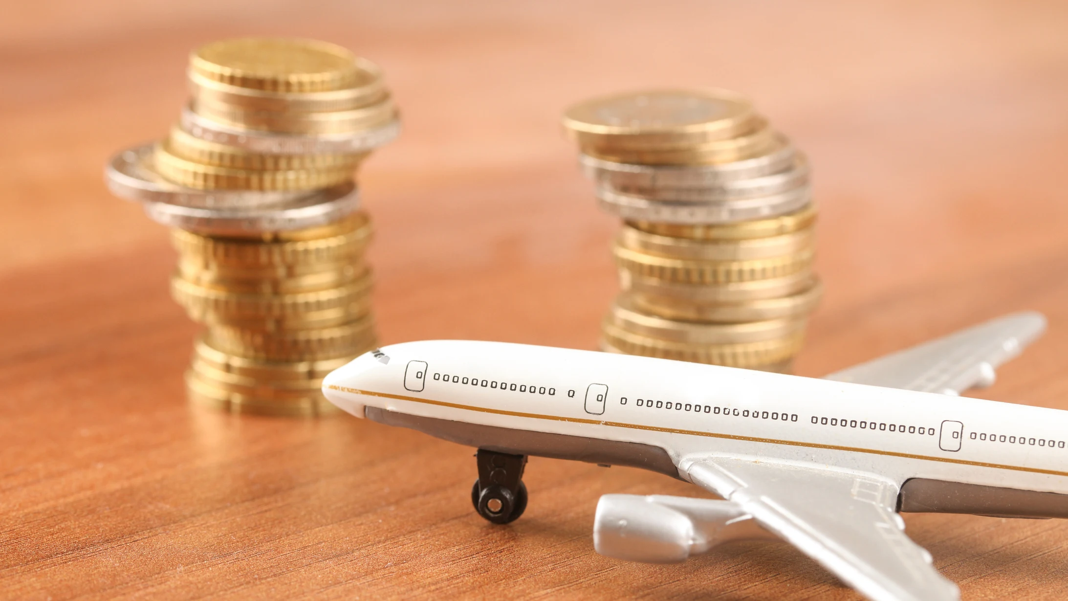 Avión con dinero Avión con dinero
