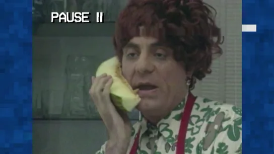 Generación TOP recuerda el divertido gag de Millán Salcedo con el teléfono y el melón: ¿recuerdas cuál fue su frase mítica? Generación TOP recuerda el divertido gag de Millán Salcedo con el teléfono y el melón: ¿recuerdas cuál fue su frase mítica?