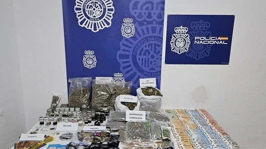 Material requisado por la Policía Nacional en una operación de desmantelamiento del primer laboratorio de España de producción de 'rosin' en Arona. Material requisado por la Policía Nacional en una operación de desmantelamiento del primer laboratorio de España de producción de 'rosin' en Arona.