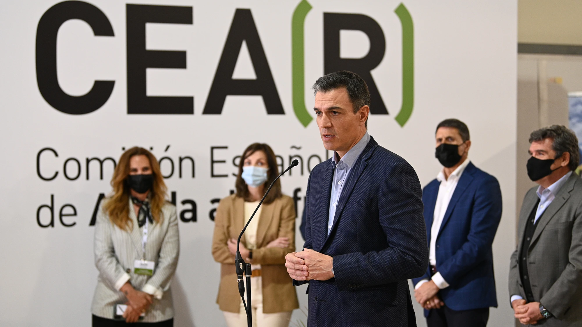 Pedro Sánchez, en una visita al Centro de Atención, Recepción y Derivación de refugiados ucranianos de CEAR de Málaga.