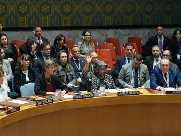 Linda Thomas-Greenfield, embajadora de EEUU en la ONU, vota en contra de la resolución por un alto el fuego en Gaza