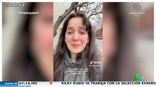 Con dos carreras y tres idiomas, no consigue encontrar trabajo... hasta que sale llorando en TikTok Con dos carreras y tres idiomas, no consigue encontrar trabajo... hasta que sale llorando en TikTok