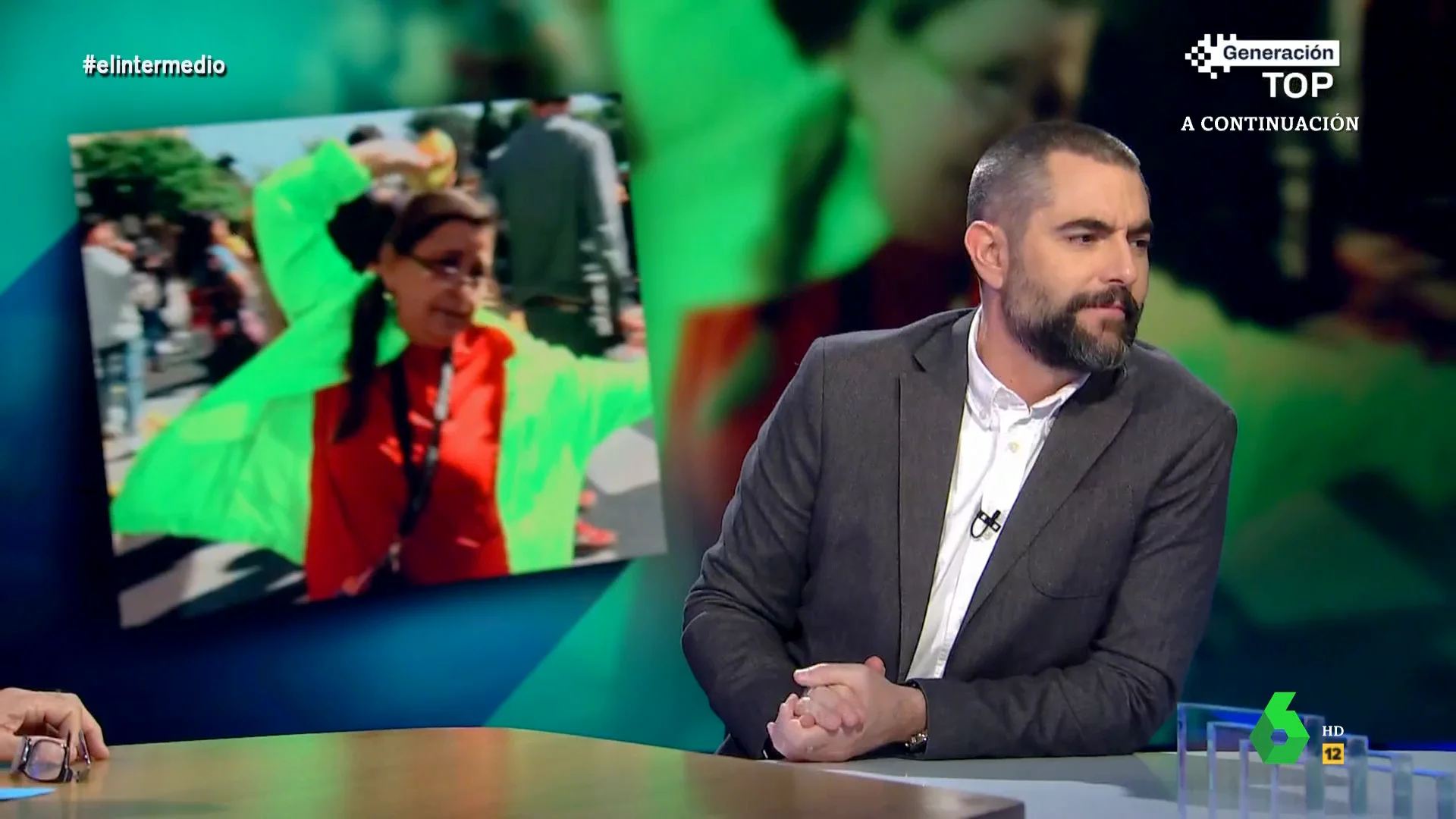 Dani Mateo, al ver a una señora lanzar limones contra la policía en las protestas de agricultores: "Es lo que yo llamo el cóctel limonov"