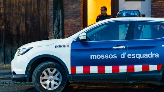 Un hombre asesina a su pareja y se suicida en Olot, Girona Un hombre asesina a su pareja y se suicida en Olot, Girona