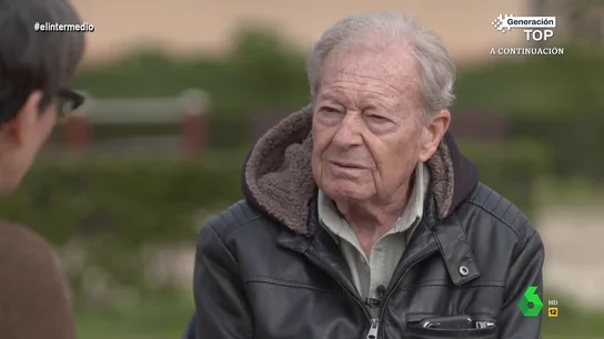 El 'abuelo Yoyo' explica a Thais Villas por qué es viral entre los jóvenes Thais Villas entrevista a Emilio Morillo, alias 'abuelo Yoyo', que gracias a los vídeos que graba junto a su nieto se ha convertido en todo un fenómeno viral en las redes. En este vídeo, explica cómo vive haberse convertido en famoso.