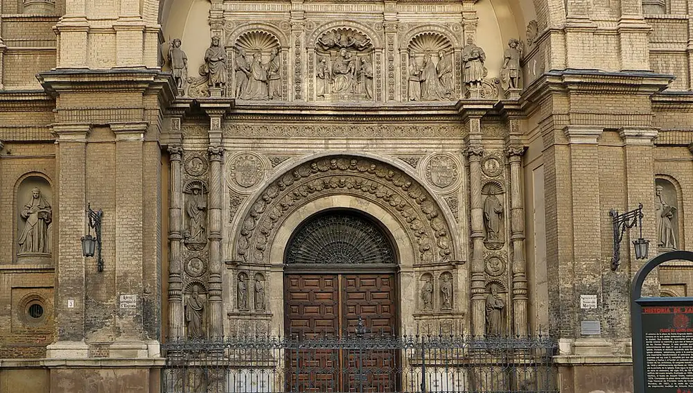 Fachada de la Basílica de Santa Engracia. Zaragoza