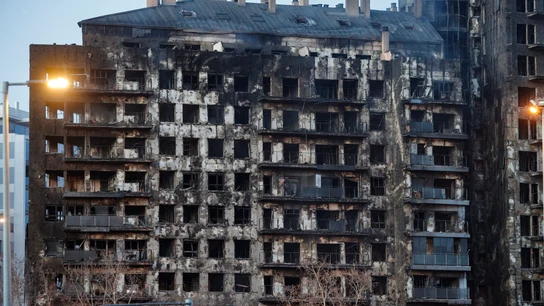 El edificio incendiado en Valencia El edificio incendiado en Valencia