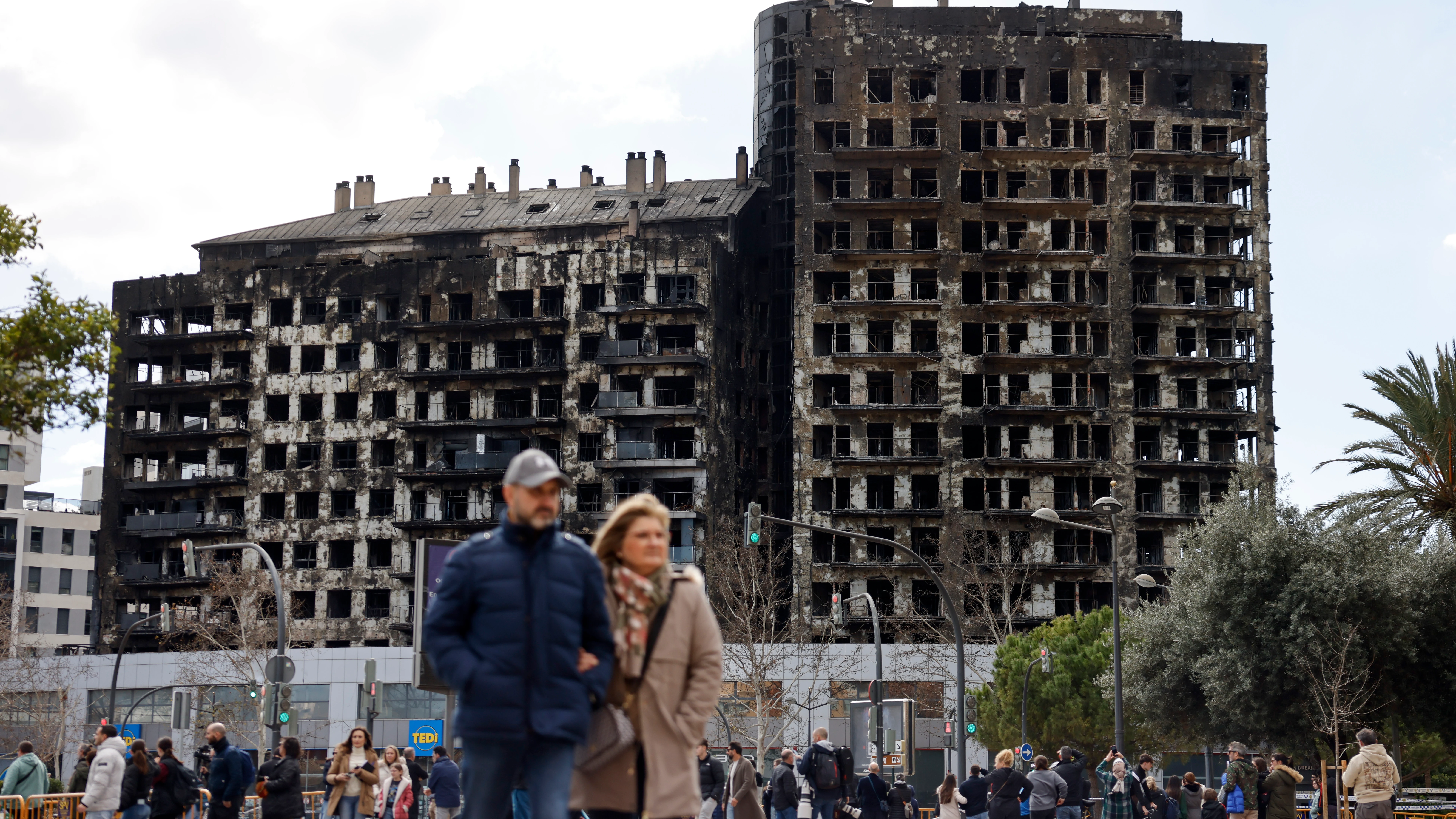 Zona próxima a los edificios incendiados en Valencia