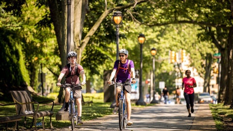Kelly Drive, Schuylkill River Trail. 