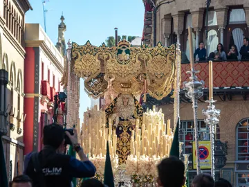 Procesión de Semana Santa de Sevilla Procesión de Semana Santa de Sevilla