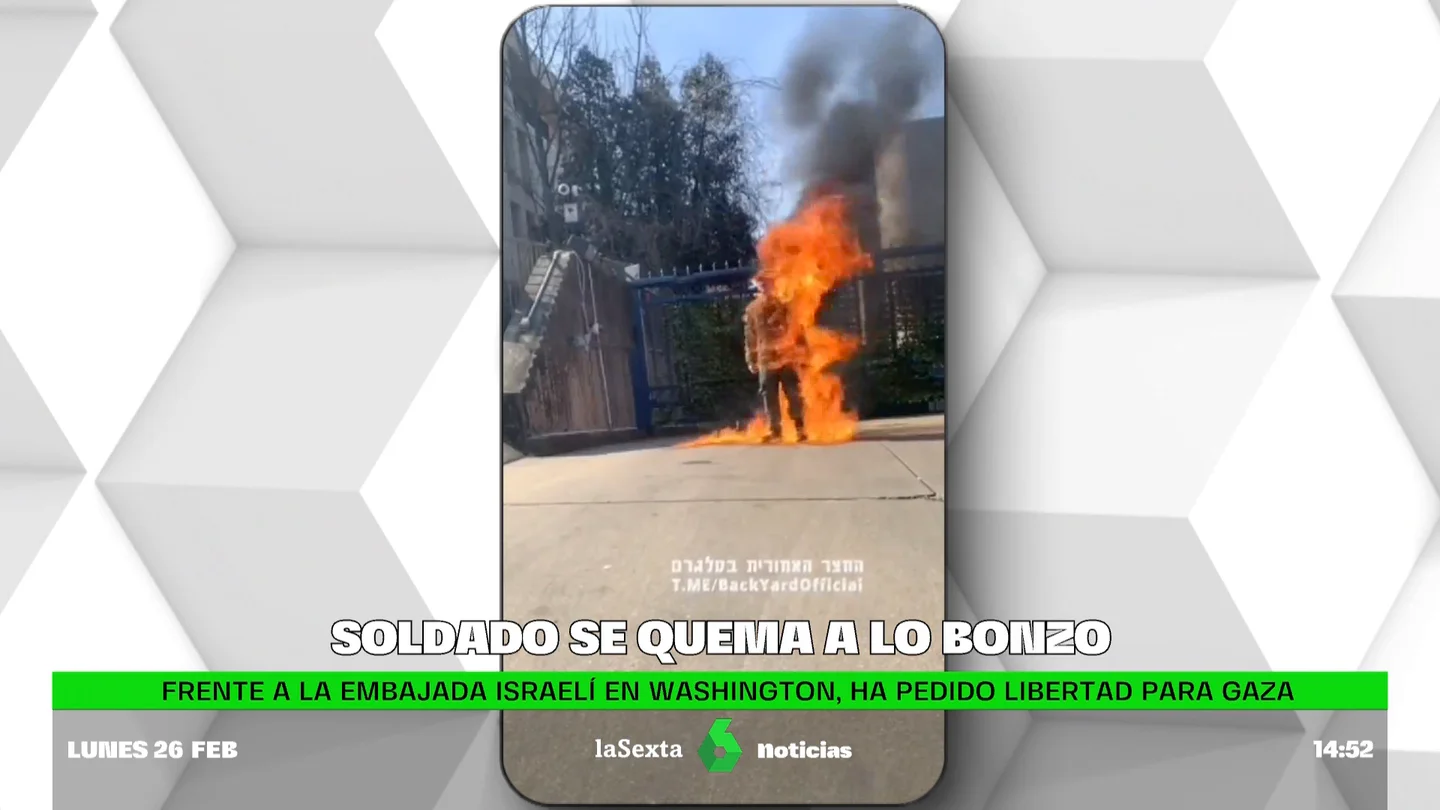 Muere el militar de EEUU que se quemó a lo bonzo frente a la embajada de Israel en Washington al grito de "Palestina libre" Muere el militar de EEUU que se quemó a lo bonzo frente a la embajada de Israel en Washington al grito de "Palestina libre"
