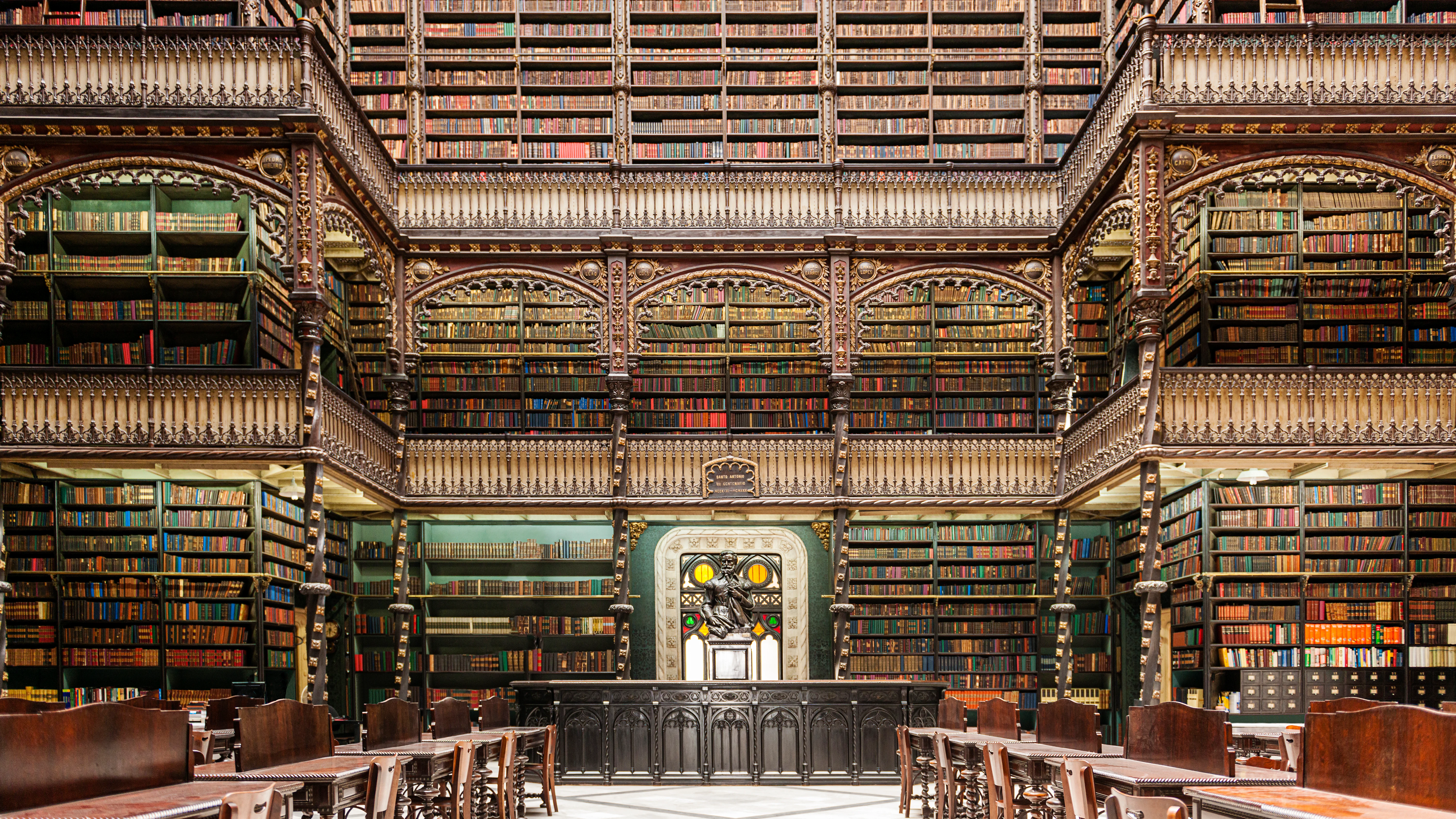 Biblioteca El Real Gabinete de Lectura Portugu&eacute;s en el centro de R&iacute;o de Janeiro