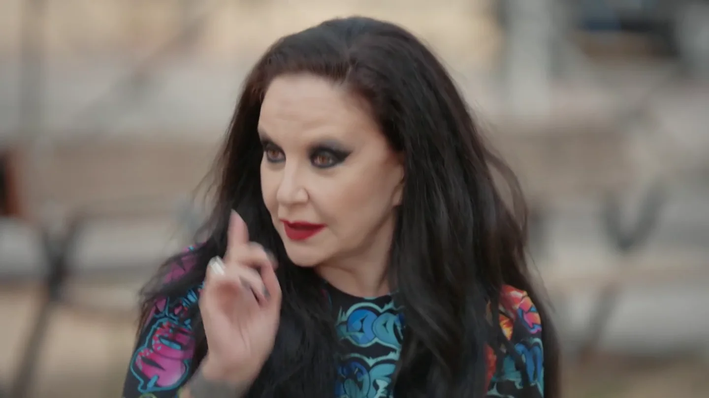 Alaska habla de la maternidad con Albert Espinosa: "No quiero ser madre; a los niños hay que criarlos y yo no estoy dispuesta" Alaska habla de la maternidad con Albert Espinosa: "No quiero ser madre; a los niños hay que criarlos y yo no estoy dispuesta"