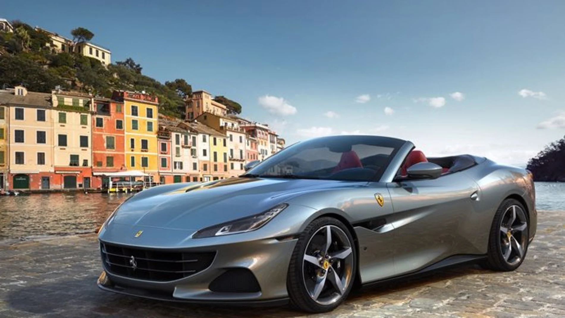 Un Ferrari modelo Portofino como el que tendría Víctor de Aldama