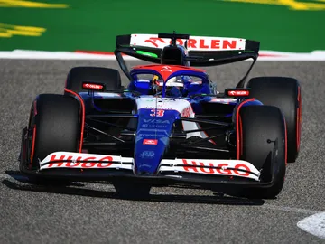 Daniel Ricciardo comienza los primeros libres al frente Daniel Ricciardo comienza los primeros libres al frente