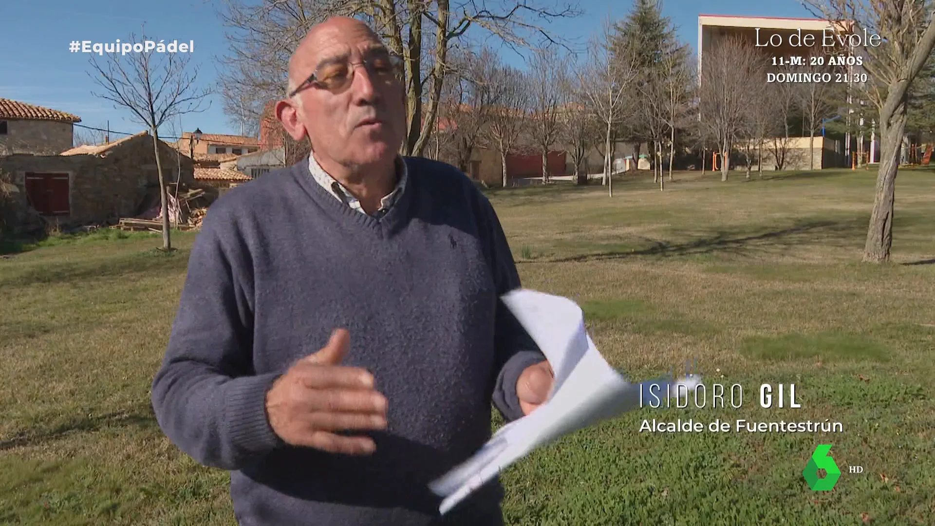 Equipo de Investigación entrevista al alcalde de Fuentestrún, un pequeño pueblo de Soria de tan solo 22 habitantes, donde se va a construir una moderna pista de pádel: "Es un poco fanfarrona, pero ya que nos ponemos...", comenta en este vídeo.