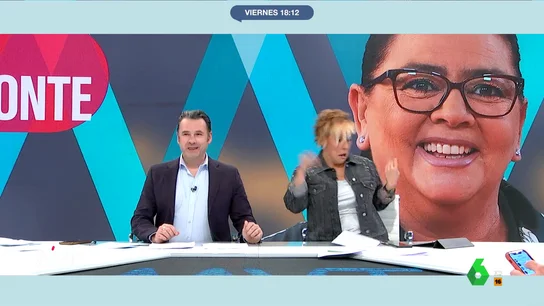 Tremendo susto de Cristina Pardo por una polilla en el plató de Más Vale Tarde: "¡Aaaaah!" Tremendo susto de Cristina Pardo por una polilla en el plató de Más Vale Tarde: "¡Aaaaah!"