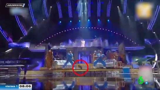 El momento viral en el que una rata sale volando desde el escenario en pleno concierto de Manuel Turizo El momento viral en el que una rata sale volando desde el escenario en pleno concierto de Manuel Turizo