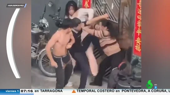 Una familia acaba a golpes por una infidelidad de película Una familia acaba a golpes por una infidelidad de película