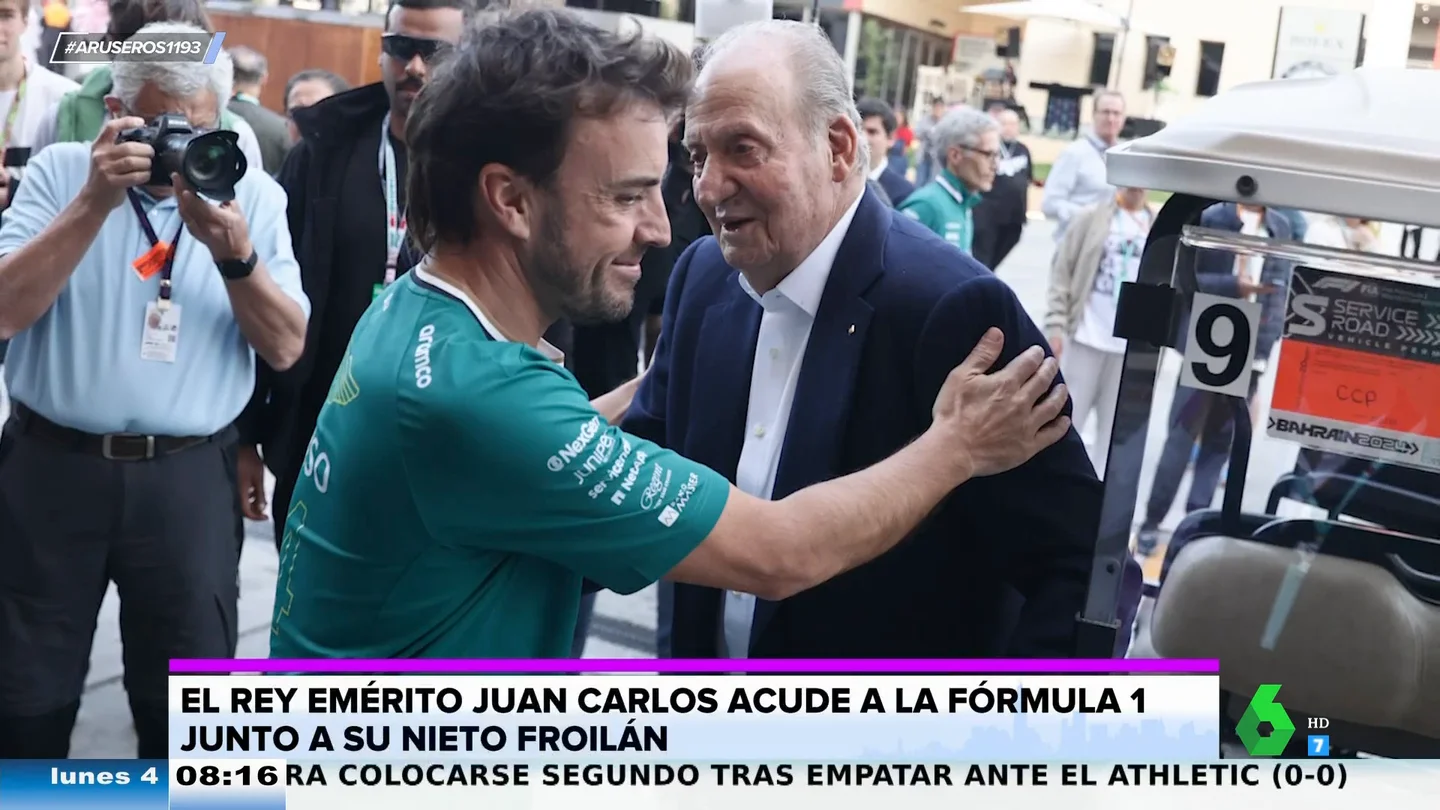 El encuentro viral del rey Juan Carlos con Fernando Alonso en el Gran Premio de Fórmula 1 de Baréin El encuentro viral del rey Juan Carlos con Fernando Alonso en el Gran Premio de Fórmula 1 de Baréin