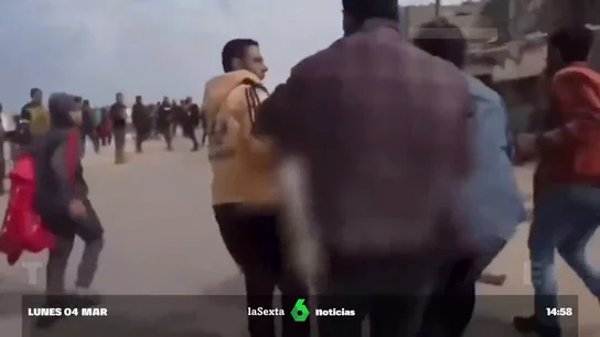 Decenas de civiles asesinados en nuevos ataques israelíes mientras esperaban ayuda humanitaria en la Franja de Gaza Decenas de civiles asesinados en nuevos ataques israelíes mientras esperaban ayuda humanitaria en la Franja de Gaza