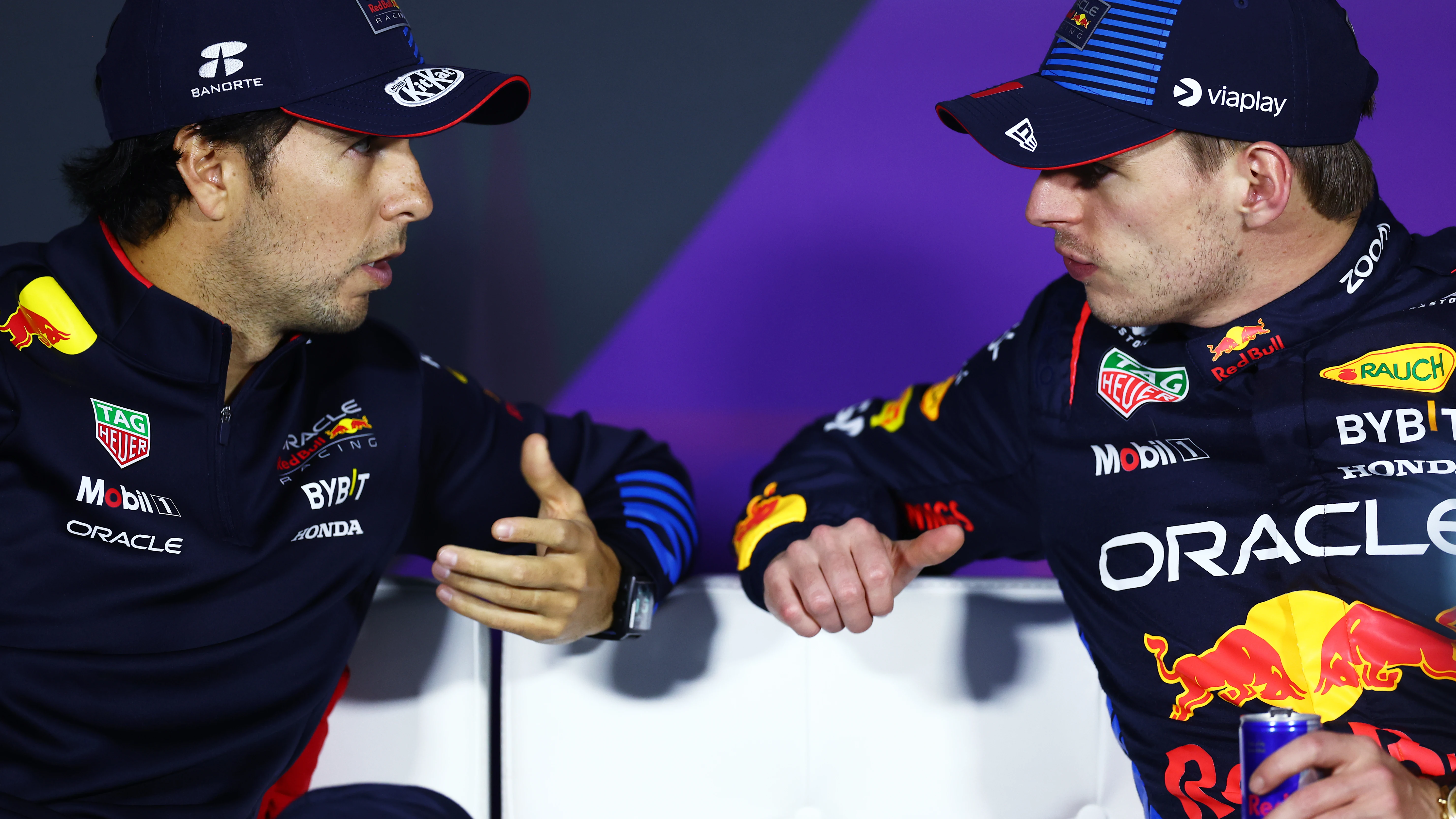 Sergio Pérez y Max Verstappen