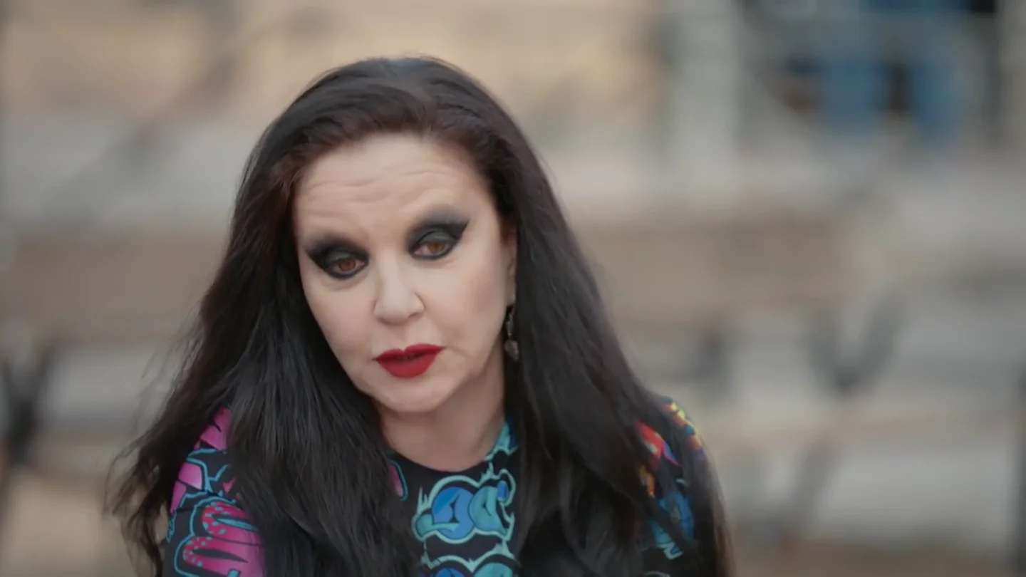 Alaska desvela a Albert Espinosa los motivos por los que no ha sido madre, a pesar de que le gusten los niños: "Yo tendría un parvulario" Alaska desvela a Albert Espinosa los motivos por los que no ha sido madre, a pesar de que le gusten los niños: "Yo tendría un parvulario"