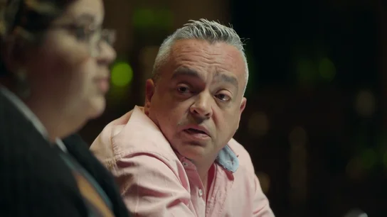 "Acabas de quedar fatal delante de toda España": los rivales de Emilio exigen respuestas en el cara a cara de Batalla de restaurantes "Acabas de quedar fatal delante de toda España": los rivales de Emilio exigen respuestas en el cara a cara de Batalla de restaurantes