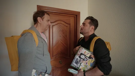 David Bustamante vuelve al edificio en el que vivía antes de Operación Triunfo David Bustamante vuelve al edificio en el que vivía antes de Operación Triunfo