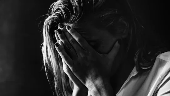 Una persona triste.  Desapariciones