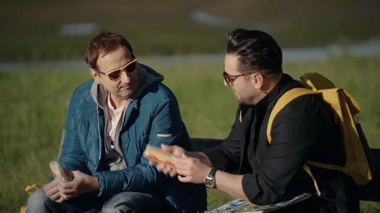 Así reacciona David Bustamante cuando Albert Espinosa le pregunta si le gusta comer: "No hace falta más que verme" Así reacciona David Bustamante cuando Albert Espinosa le pregunta si le gusta comer: "No hace falta más que verme"