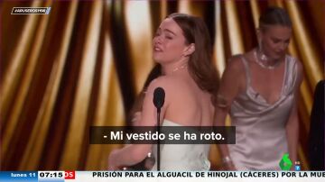 Emma Stone culpa de su vestido roto en los Oscar 2024 a Ryan Gosling: "Sucedió durante 'I'm just Ken'"