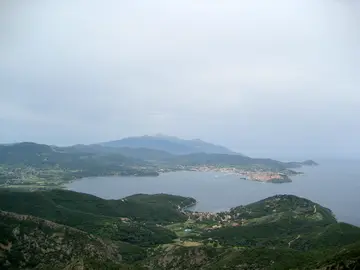 De la Isla de Elba a la de Santa Elena De la Isla de Elba a la de Santa Elena