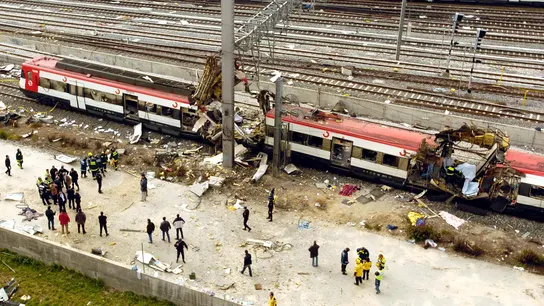 Vista general de la estación de tren de Atocha tras la explosión del 11M Vista general de la estación de tren de Atocha tras la explosión del 11M
