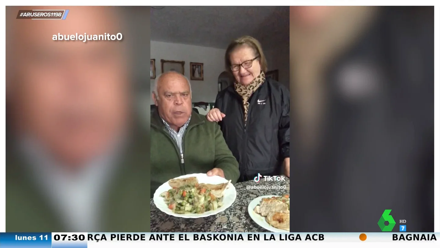 Juanito, el anciano a dieta que arrasa en Tik Tok junto a su mujer: "La menestra, lo bien que entra" Juanito, el anciano a dieta que arrasa en Tik Tok junto a su mujer: "La menestra, lo bien que entra"