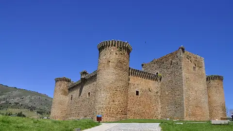 Castillo de El Barco de Ávila Castillo de El Barco de Ávila