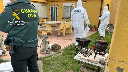 Detenidos dos hermanos por agresión sexual y detención ilegal de una joven en Palencia. Detenidos dos hermanos por agresión sexual y detención ilegal de una joven en Palencia.