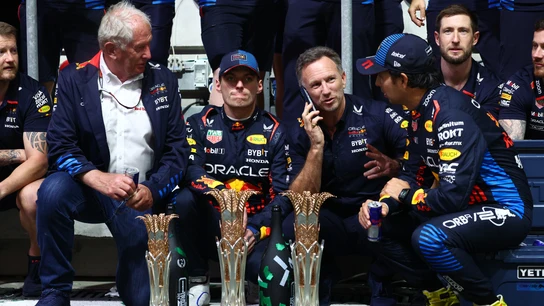 Helmut Marko, Max Verstappen, Christian Horner y Sergio Pérez Helmut Marko, Max Verstappen, Christian Horner y Sergio Pérez