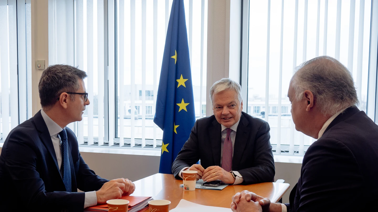 El comisario europeo de Justicia, Didier Reynders, se reúne con Félix Bolaños y con Esteban González Pons El comisario europeo de Justicia, Didier Reynders, se reúne con Félix Bolaños y con Esteban González Pons