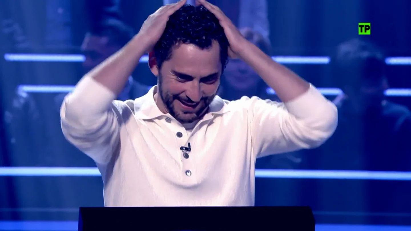'¿Quién quiere ser millonario?' Juanra Bonet pone a prueba a Paco León, Eva Soriano o José Mota en la nueva temporada '¿Quién quiere ser millonario?' vuelve a la televisión. Juanra Bonet presenta una nueva temporada del mítico programa en laSexta que promete emoción, tensión y humor con rostros conocidos como Silvia Abril, Máximo Huerta o Ainhoa Arteta.