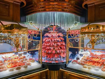 Fuente de bogavantes en Les Grands Buffets Fuente de bogavantes en Les Grands Buffets