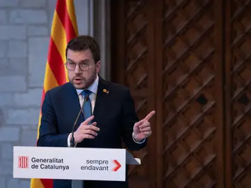 El president de la Generalitat, Pere Aragonés, durante la rueda de prensa en la que ha anunciado el adelanto de las elecciones catalanas este miércoles.