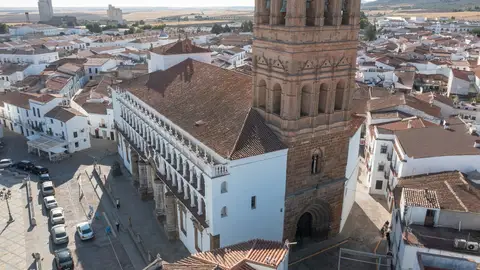 Parroquia de Nuestra Señora de la Granada Parroquia de Nuestra Señora de la Granada