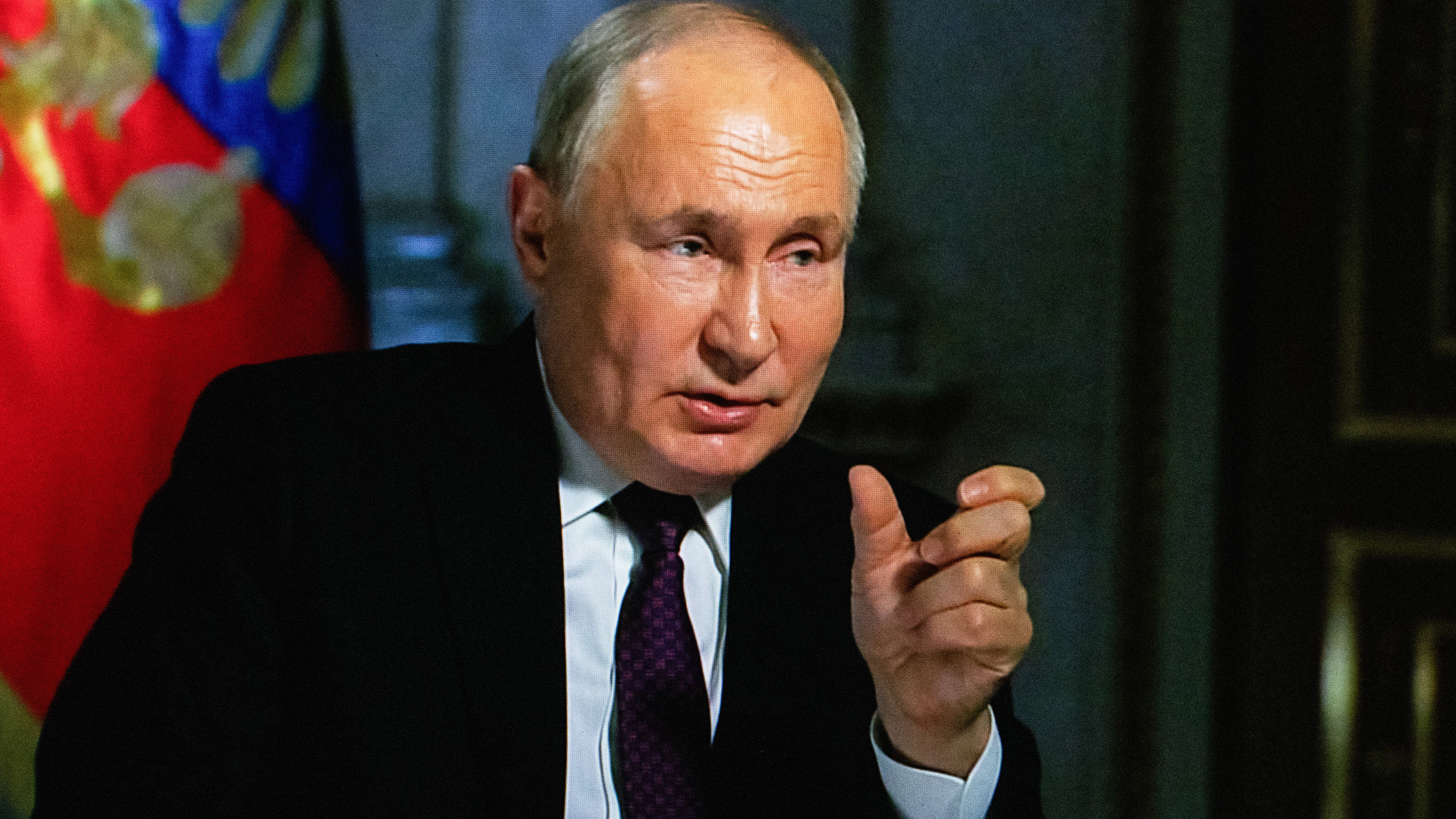 El presidente ruso, Vladímir Putin, en una entrevista al presentador de televisión Dmitri Kiselyov.